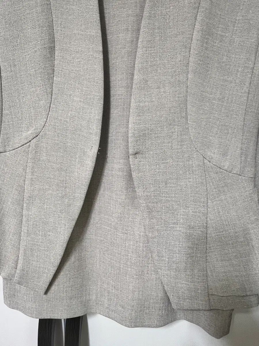 ライトグレー スカート