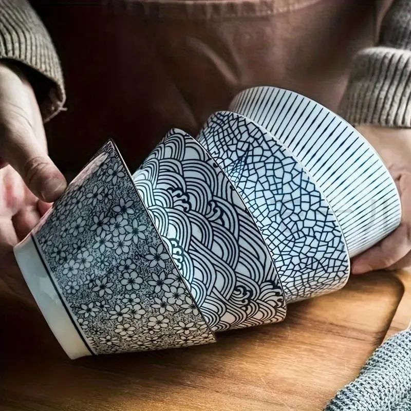 新品?未使用】 波紋模様の高品質セラミック製ボウル - 和モダン