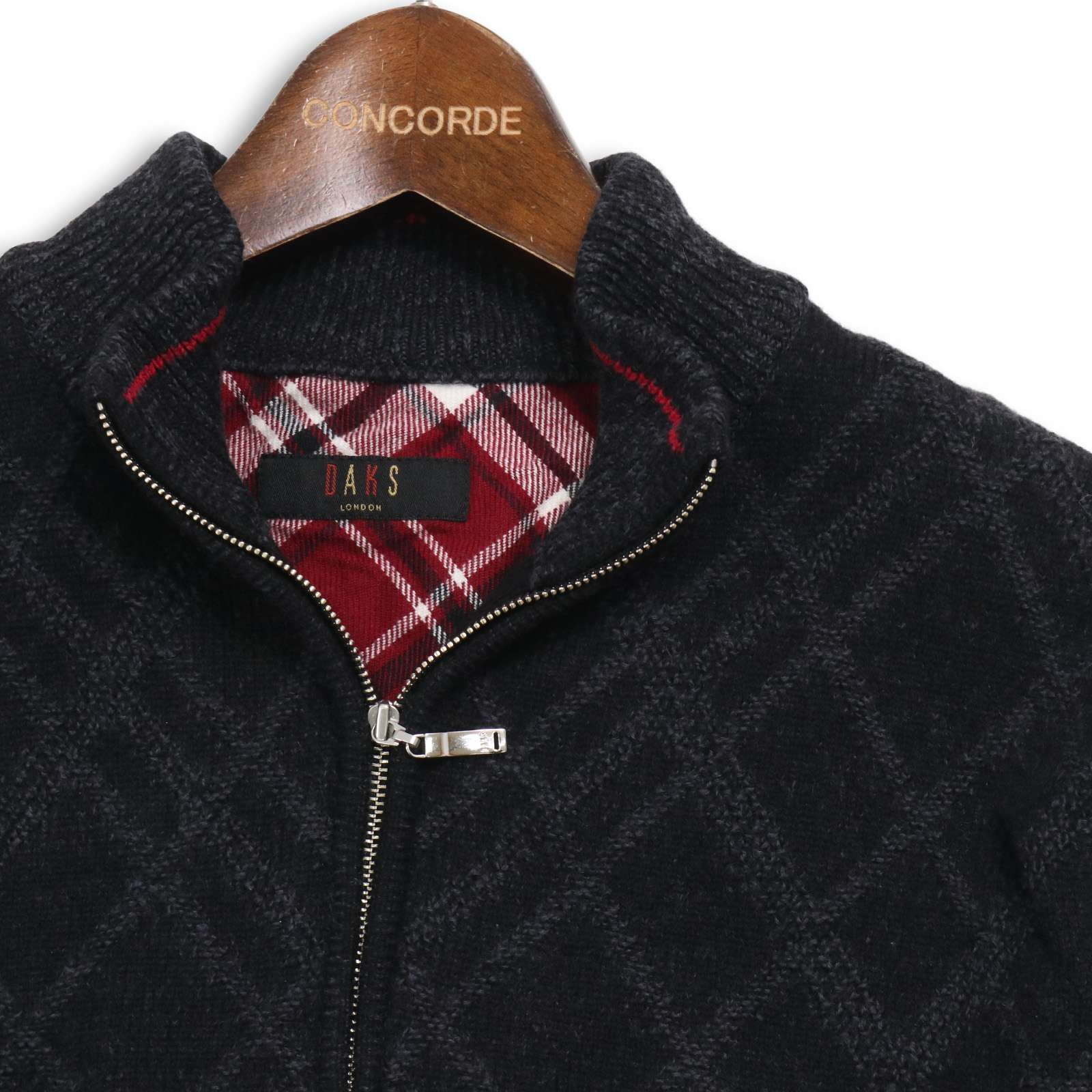 DAKS ダックス ロゴ刺繍☆ ウール100％ チェック ハーフジップ ニット