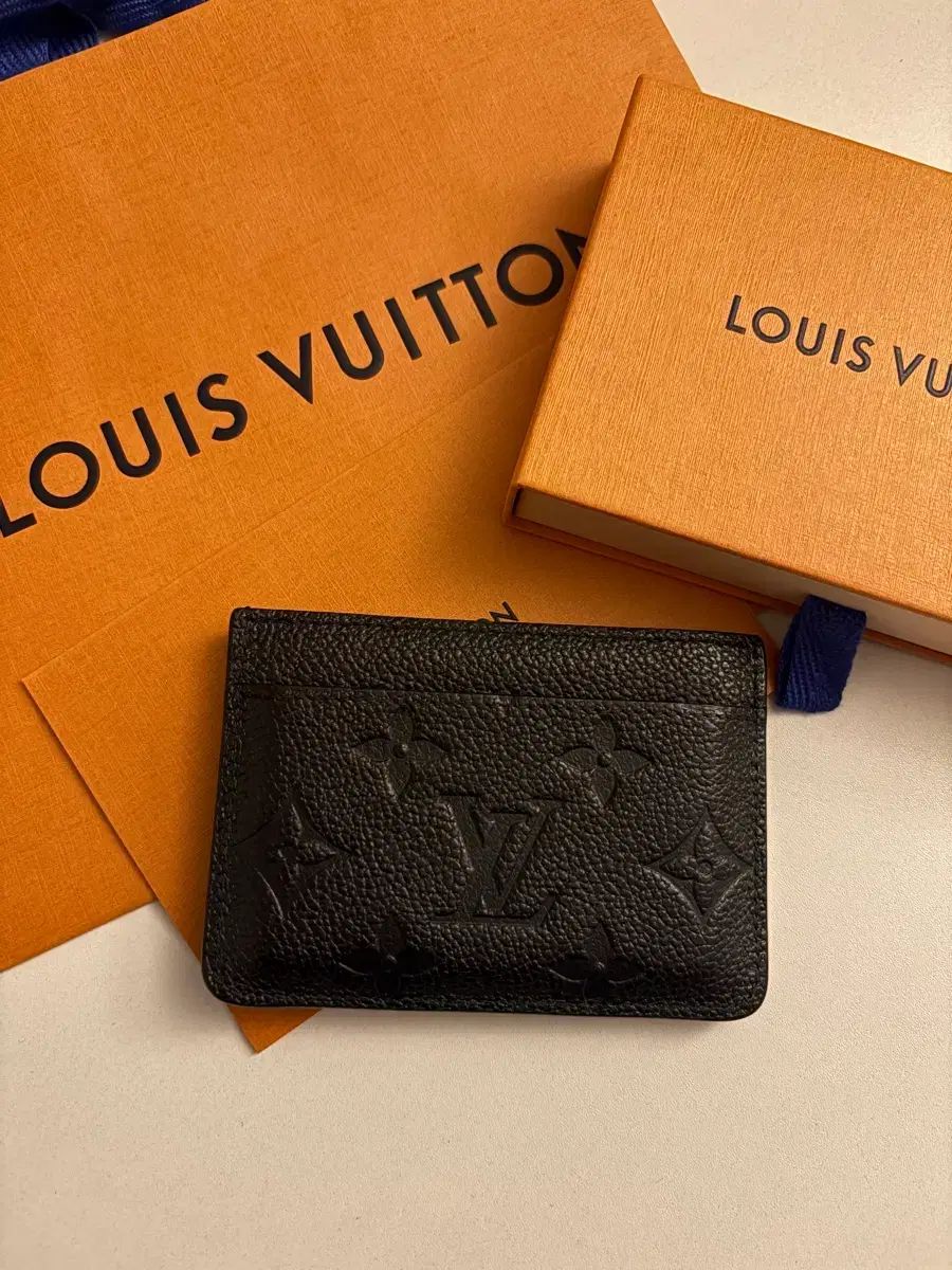 ルイヴィトン エンブロイダリー カードホルダー ブラック