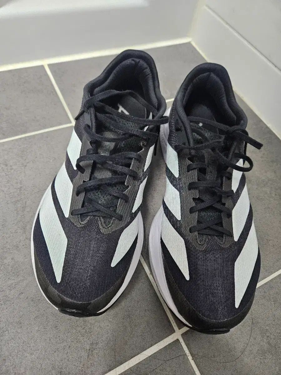 アディダス アディゼロSL 2 ランニングシューズ