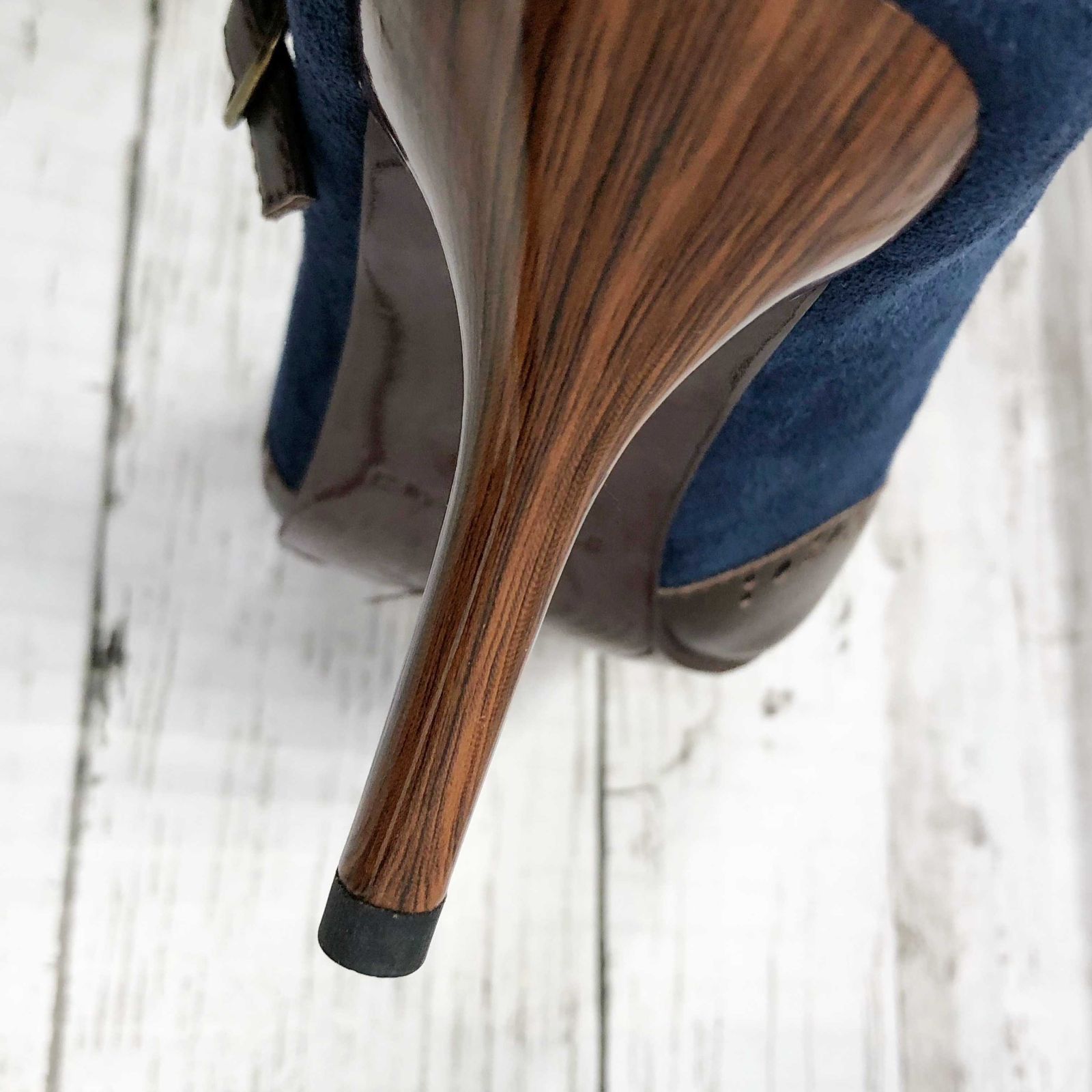 エヴァーガーデン パンプス