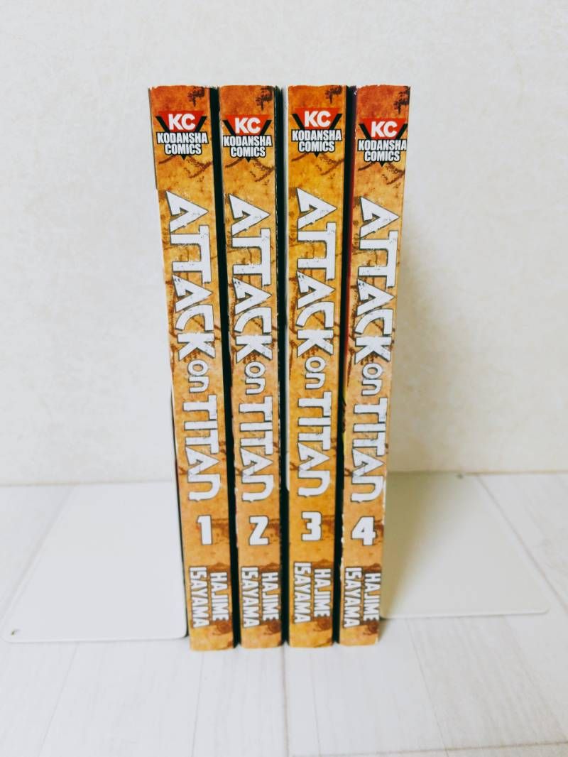 進撃の巨人 海外 英語版 1-4巻 ステッカー 進撃の巨人 海外 英語版 1-4