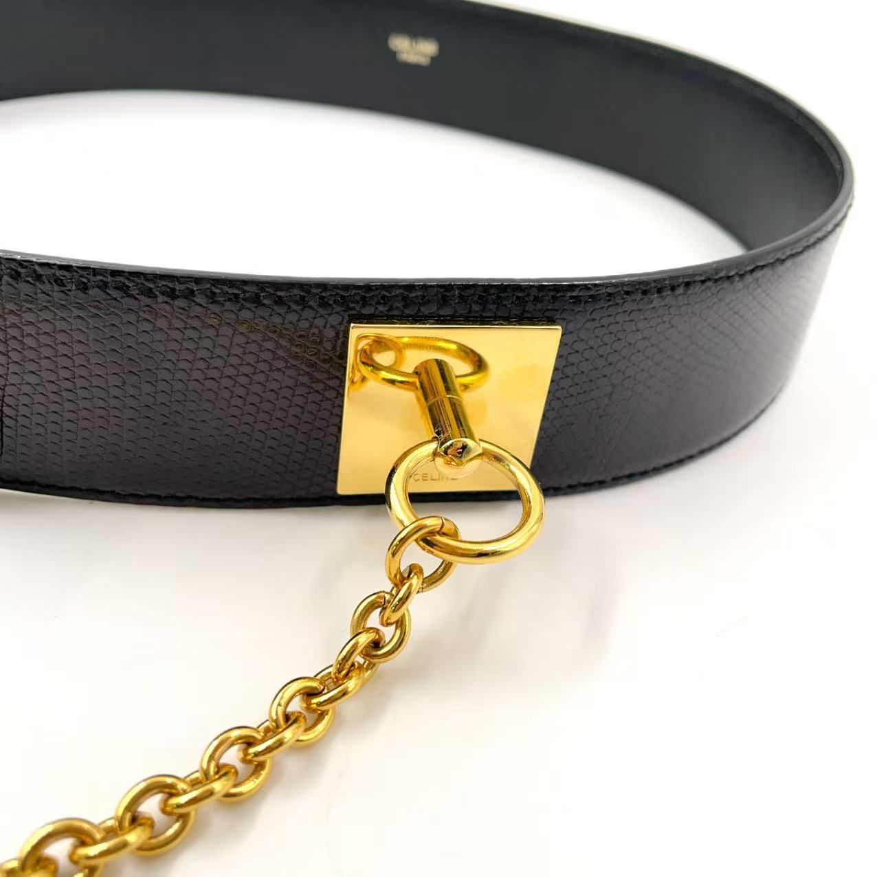 セリーヌ CELINE マンテル チェーンベルト 美品 　ブラック レザー CELINE マンテル レザー ブラック チェーンベルト ゴールド - メルカリ