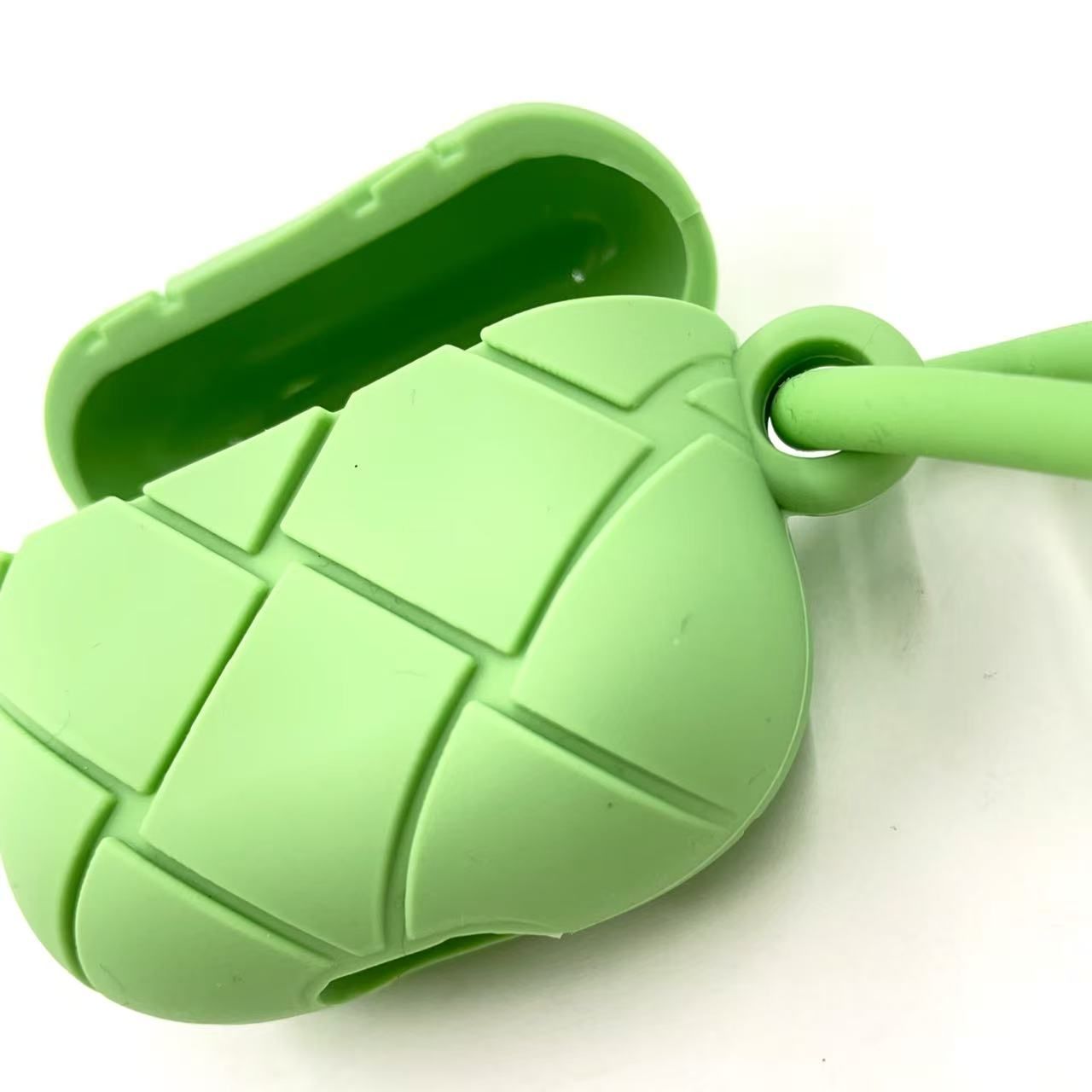 BOTTEGA VENETA 節約 イントレチャート イヤホンケース ラバー ライト