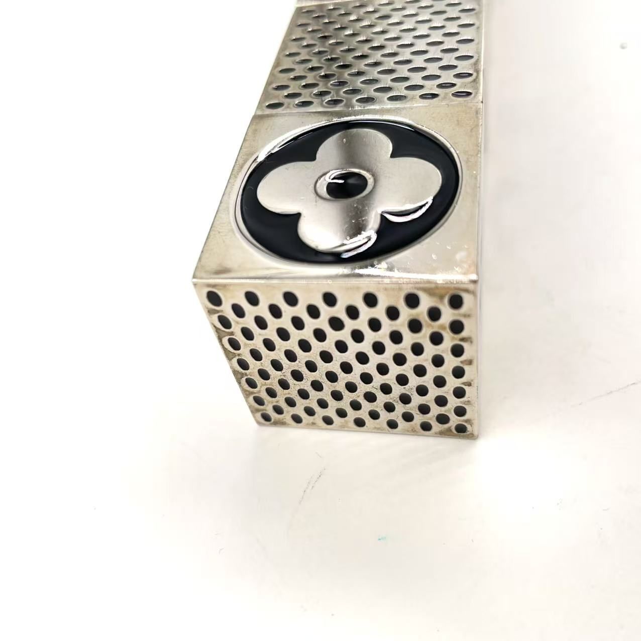 LOUIS VUITTON LVキューブ マグネット モノグラム 非売品 ノベルティ