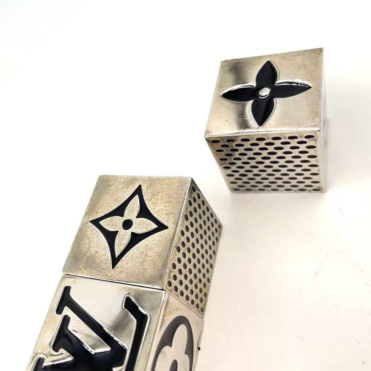 LOUIS VUITTON LVキューブ マグネット モノグラム 非売品 ノベルティ