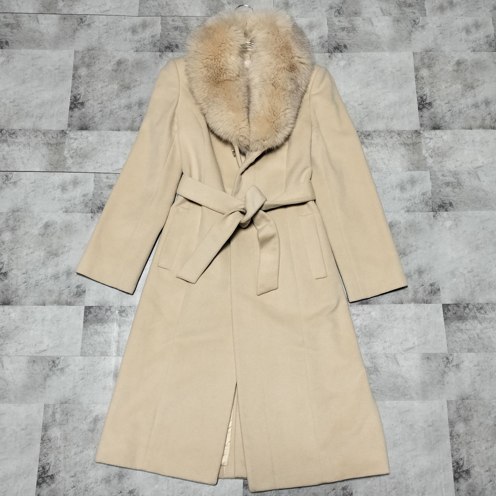 美品 ピンキー&ダイアン フォックスファー ロングコート　アンゴラ アイボリー ピンキー&ダイアン フォックスファー ロングコート アンゴラ混 ベルト