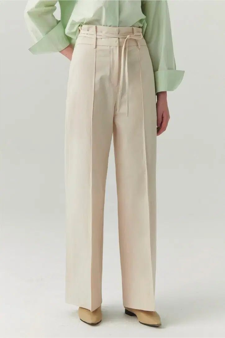UMER ウール ベルト付き パンツ ライト ベージュ ネイビー