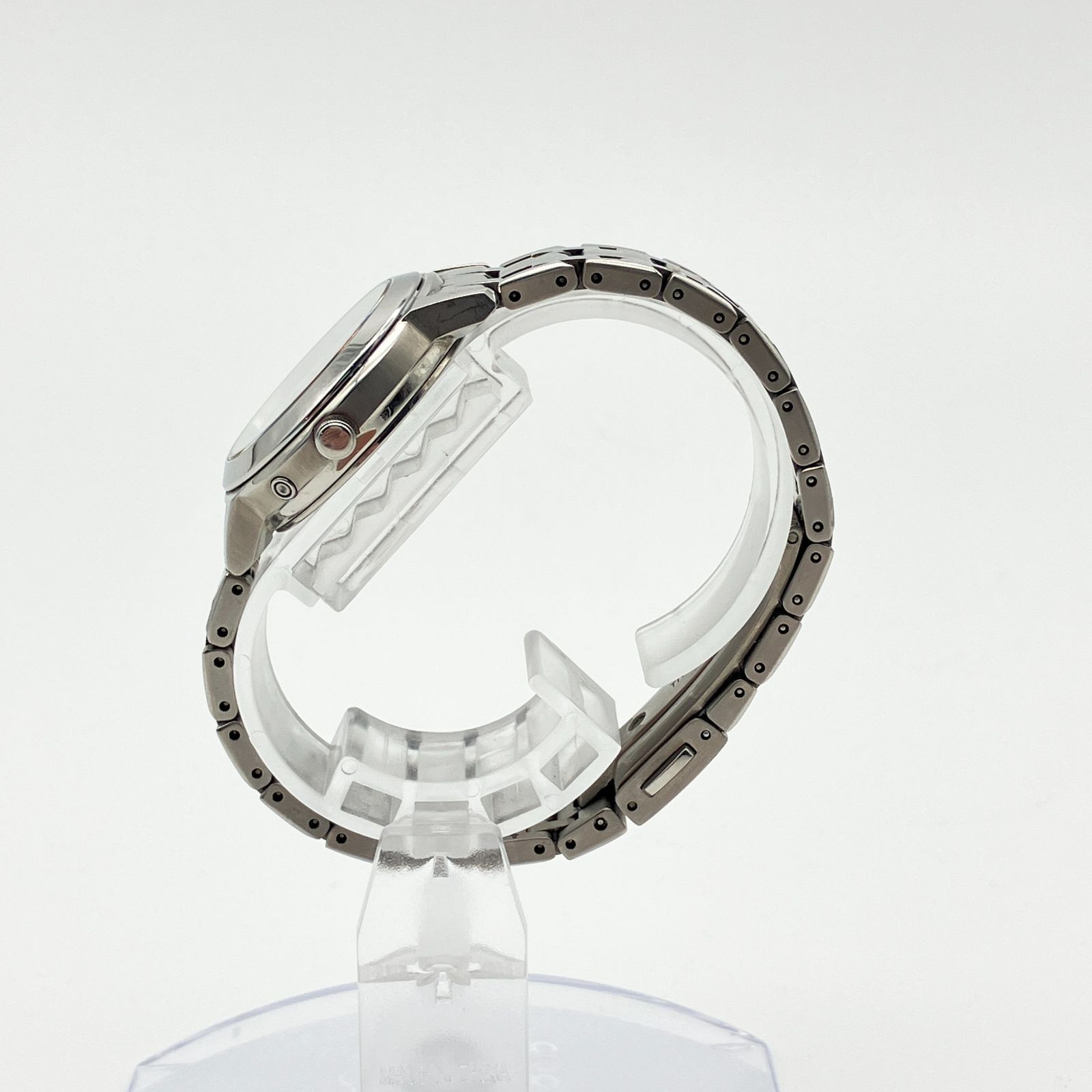 セイコー エクセリーヌ 電波ソーラー チタン レディース 1 B 22-0 BJ 0 腕時計 シルバー ホワイト文字盤 デイト SEIKO EXCELINE 軽量