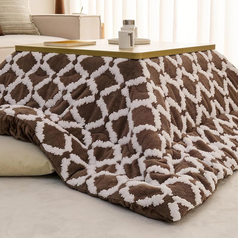 ＨＡＲＵＭＩＮ こたつ布団 正方形 コタツ布団 火燵布団 吸湿蓄熱 保湿加工 中空繊維混紡 おしゃれ 北欧 洗える 柄面＆無地面 リバーシブル 両面使える 静電気防止 毛抜けない フランネル 保温性 発熱綿使用 撥水加工 こたつ掛け布団 フィット