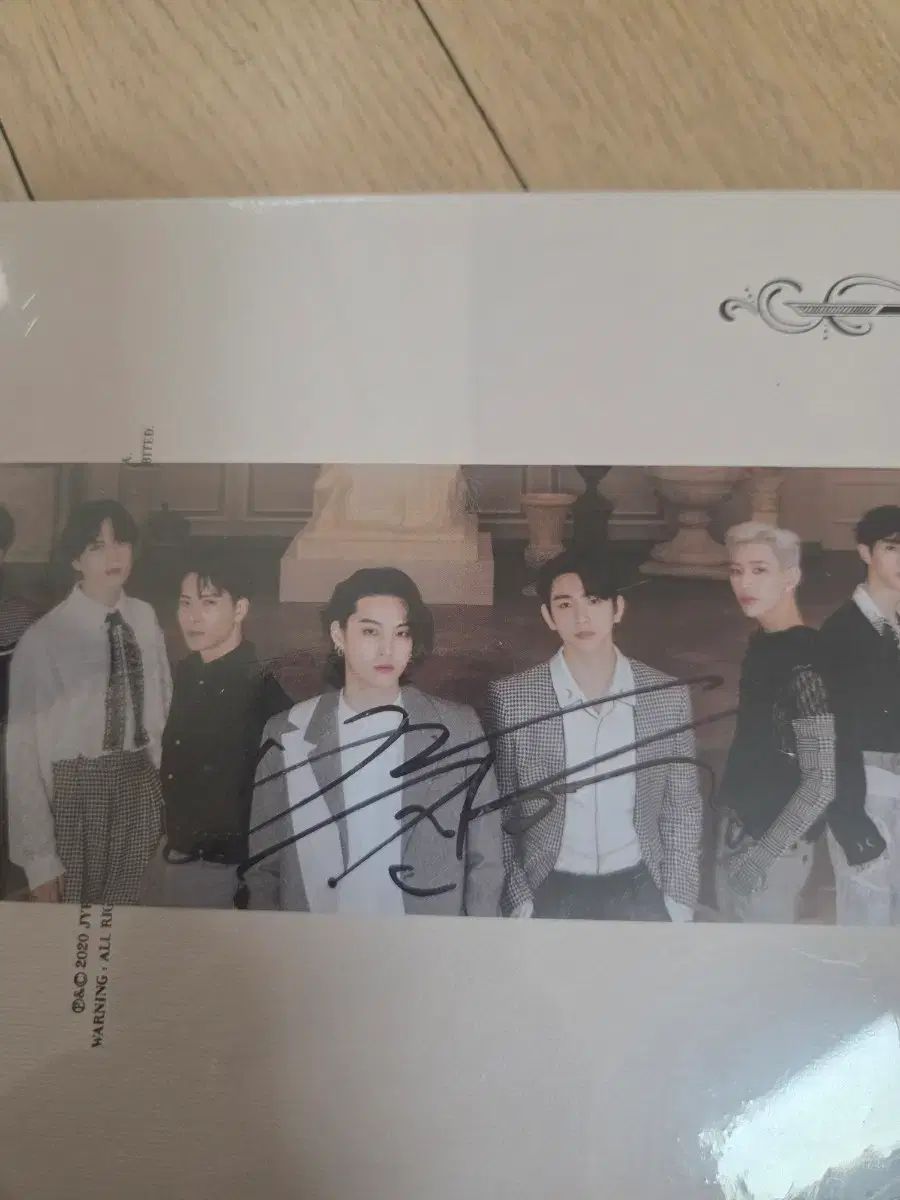 SF9 サイン入り アルバム 未開封 - メルカリ