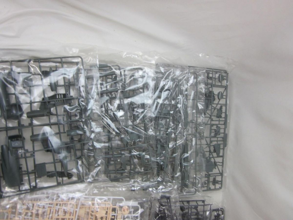 未組立 プラモデル アオシマ V.F.G ヴァリアブルファイターガールズ マクロスΔ VB-6 ケーニッヒモンスター