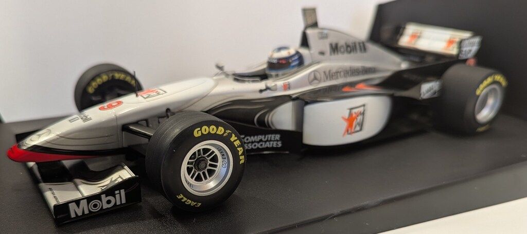 ⭐️ 限定品1/18 West McLaren Mercedes★【送料込】⭐️ ⭐️ 限定品1/18 West McLaren Mercedes☆【送料込】⭐️
