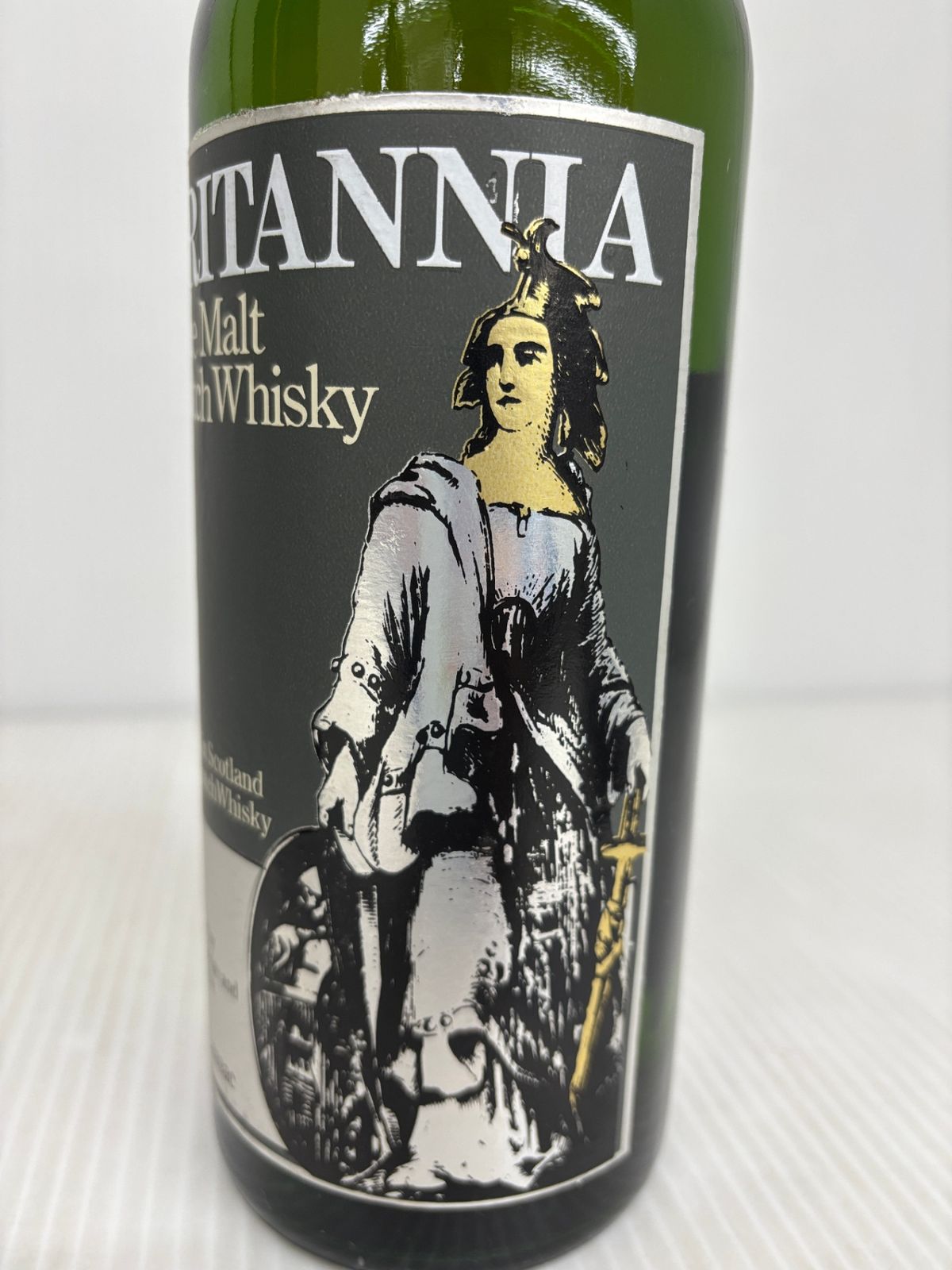 ブリタニア 8年 ピュアモルトスコッチ760ml 古酒 - メルカリ