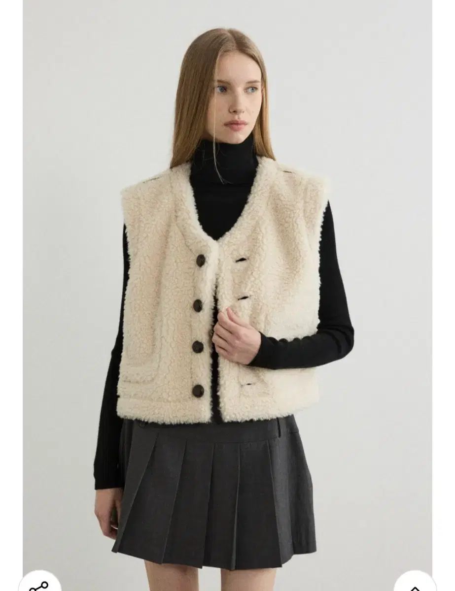 アワーホープ リバーシブル シアリング ムートン ベスト