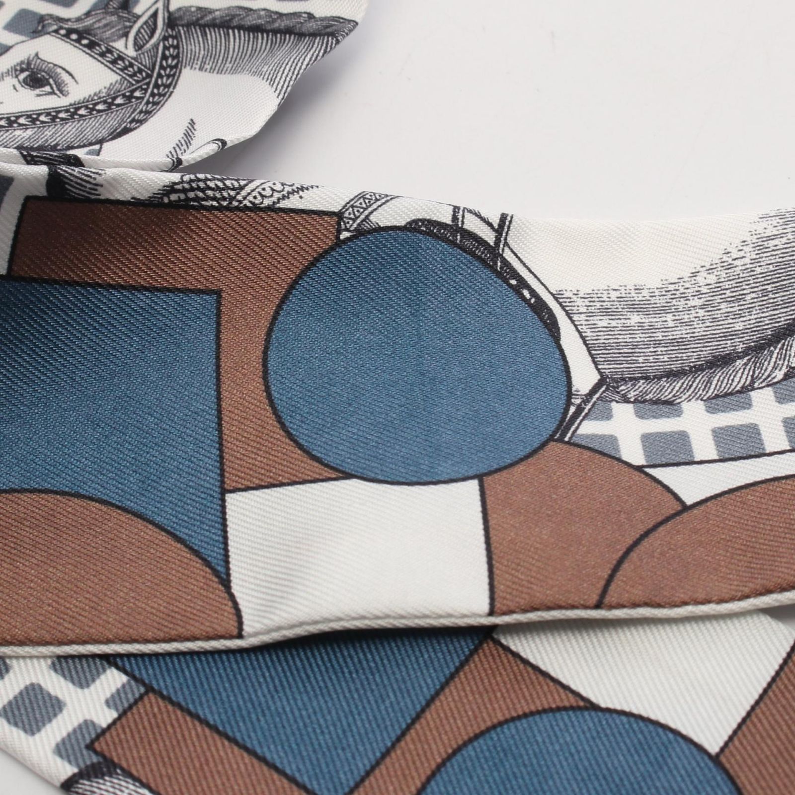  エルメス HERMES スカーフ ツイリー CAVALIER EN FORMES シルク レディース A バンダナ スカーフ 小物