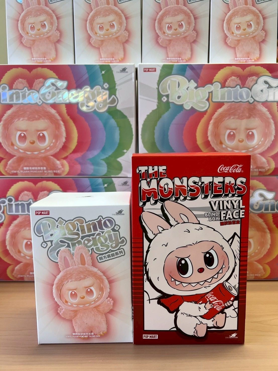  ラブブ THE MONSTERS Macaron Big into Energy - POPMART COLA コカコーラ２ピース ストラップ キャラクターグッズ