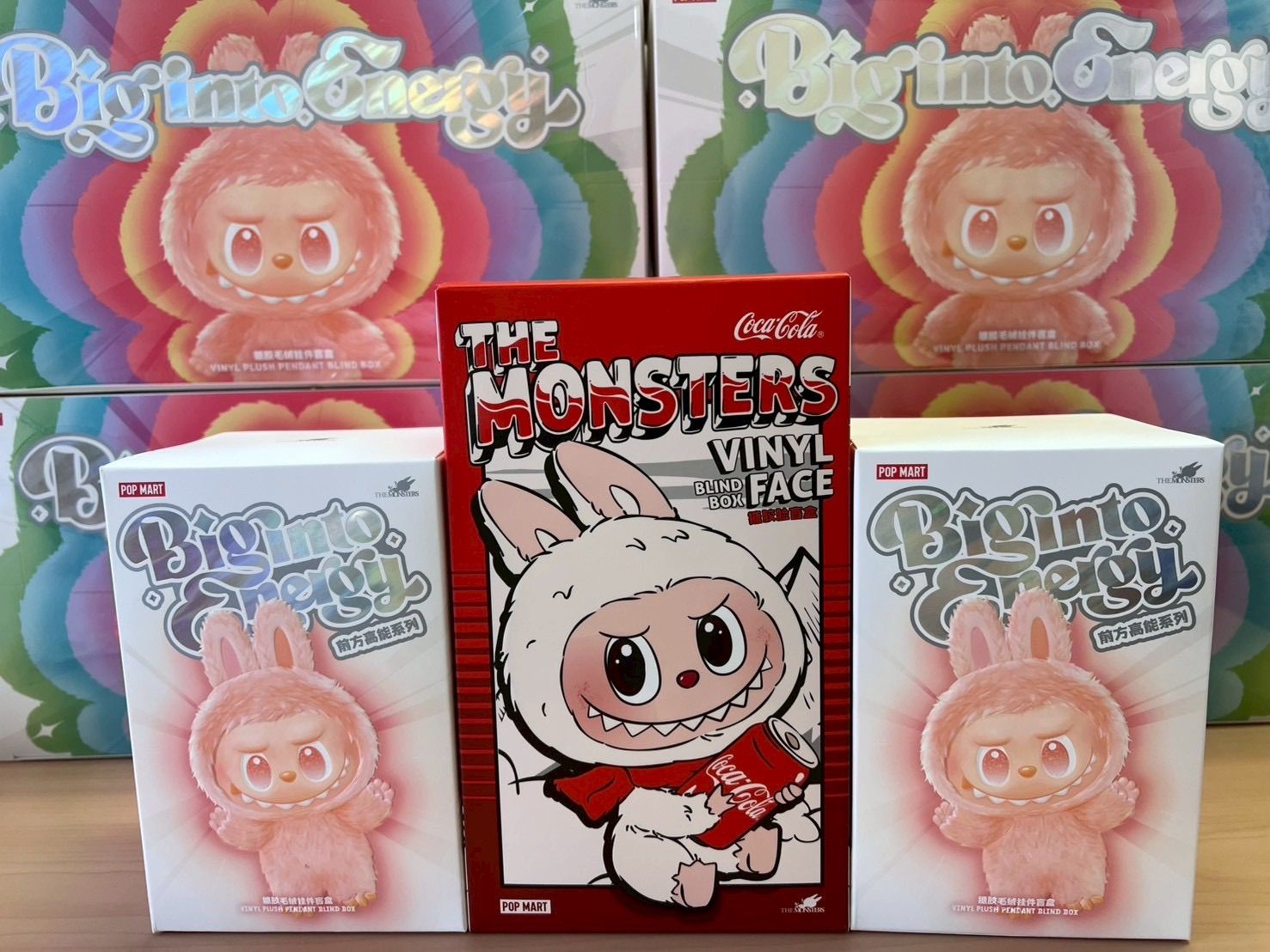 ラブブ THE Macaron Big into Energy 2点 - COLA コカコーラ1点 合計３ピース