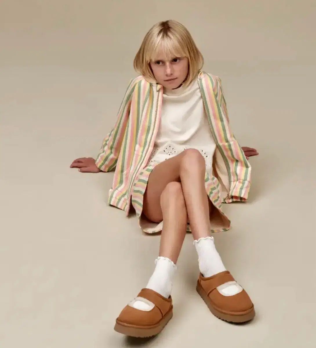 UGG アメリカアグ VIAメリージェーン ビッグキッズ 235