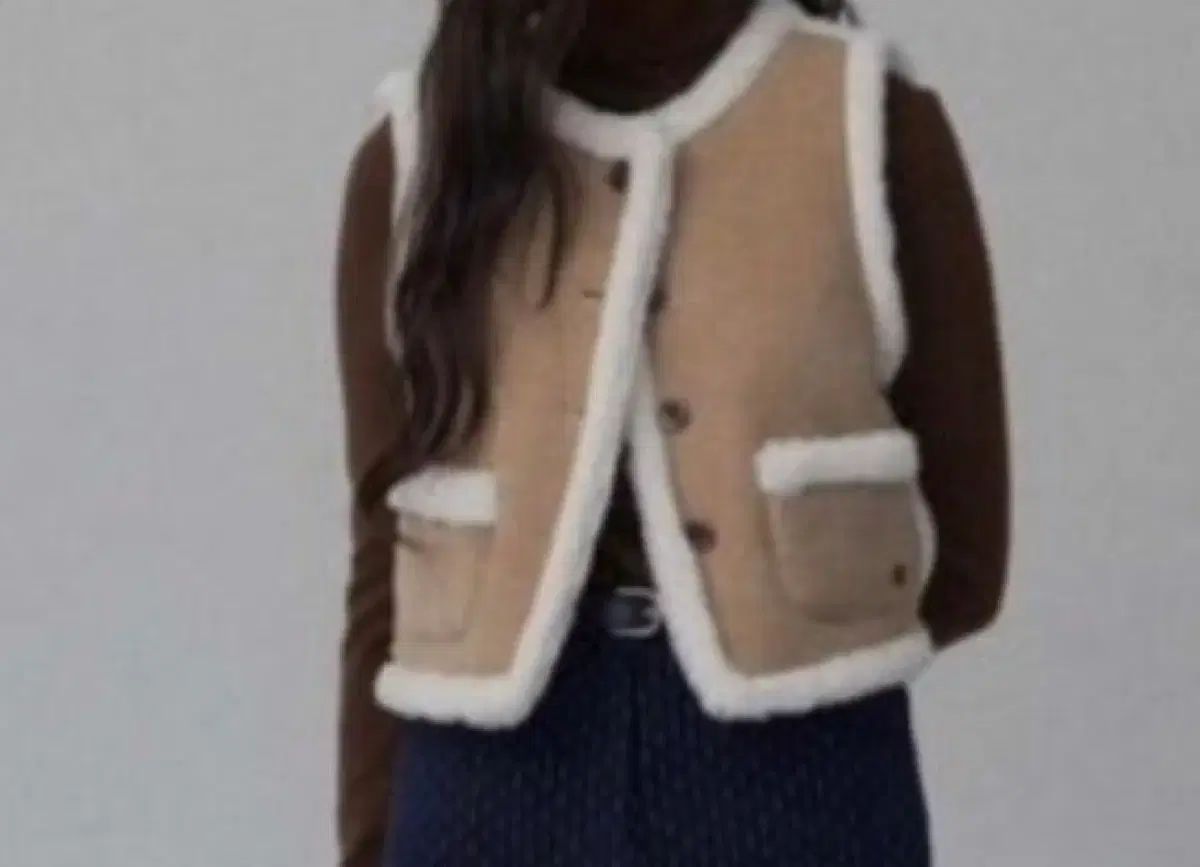 ホワス リバーシブル ベスト クリーム