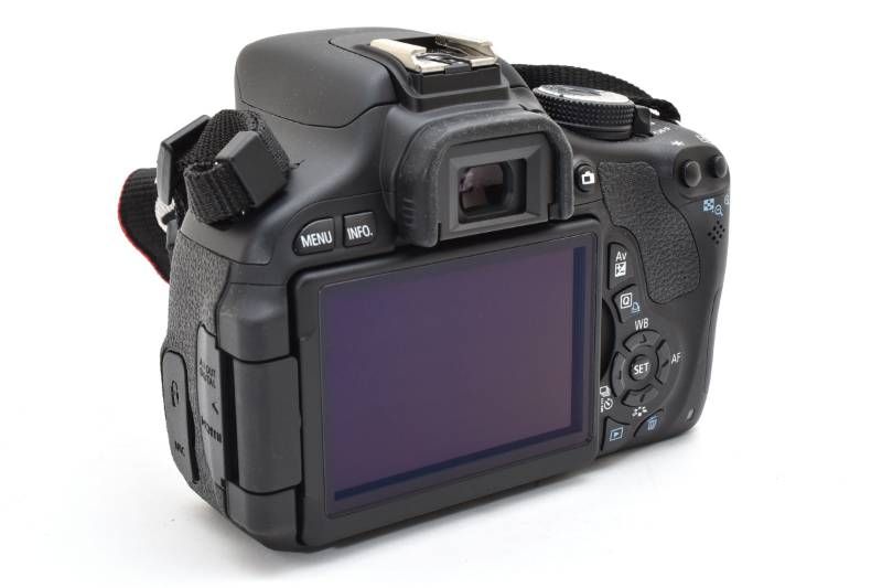  実用 Canon キャノン EOS KISS X 5 ボディ ショット数117回と 小 EOSカメラバッグ付き デジタル一眼カメラ 4016 6 デジタル一眼レフ デジタルカメラ