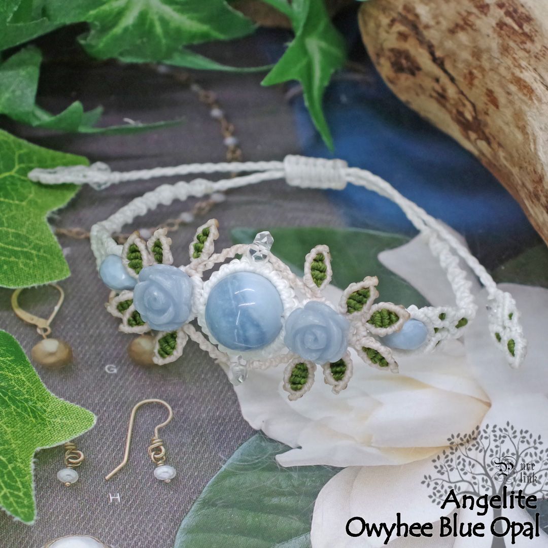  オーウィーブルーオパール - エンジェライト Owyhee Blue Opal Angelite 強い癒しをもたらす希望の青薔薇 生命の樹 マクラメ編みブレスレット ブレスレット バングル アクセサリー