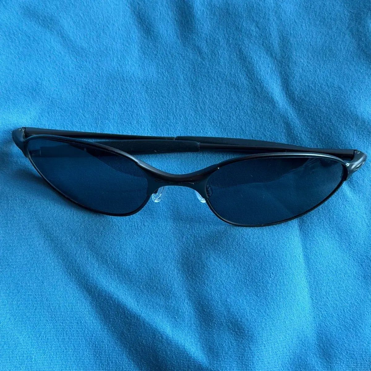 稀少 未使用品 レアモデル OAKLEY C WIRE ビンテージ オークリー Oakley c-wire オークリー ヴィンテージ 商品 - メルカリ