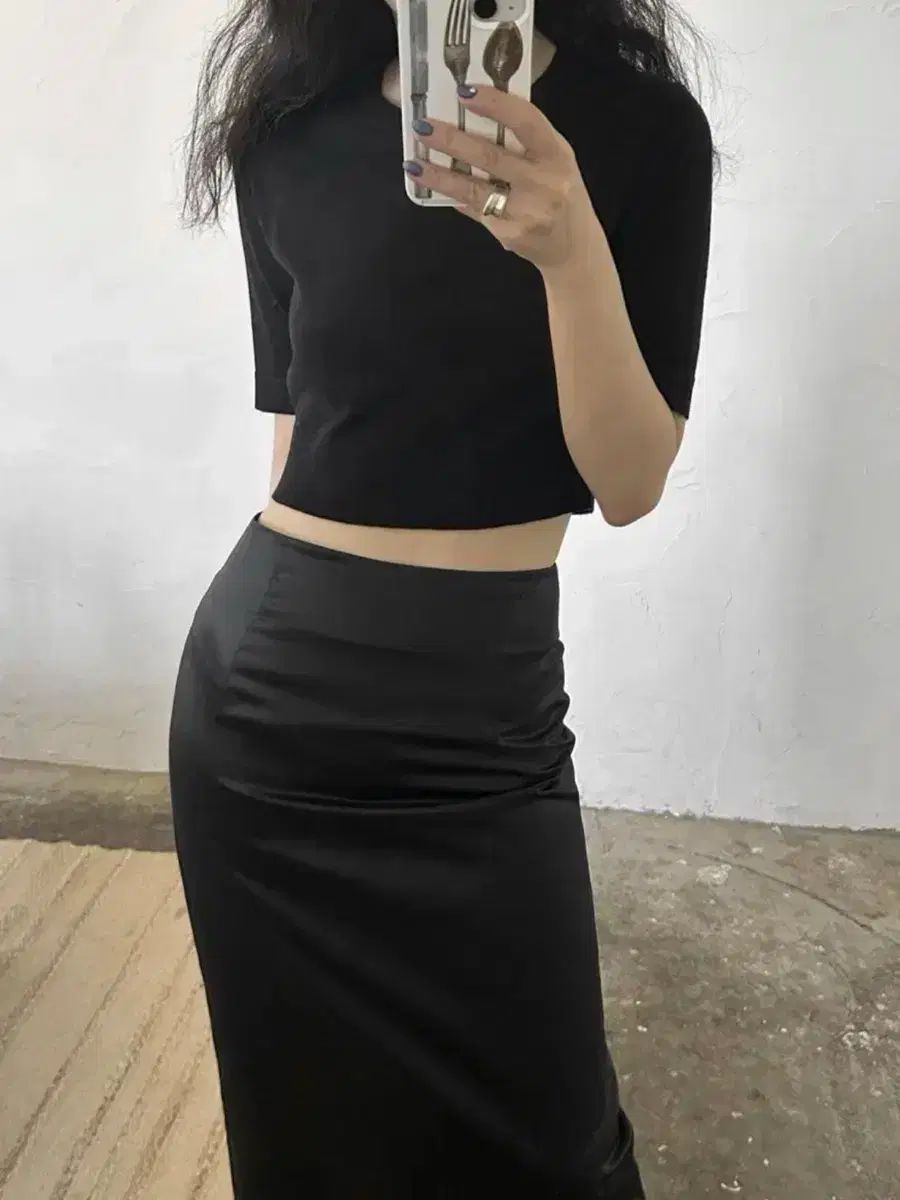 アクティブヘ ウールシルク スカート ブラック