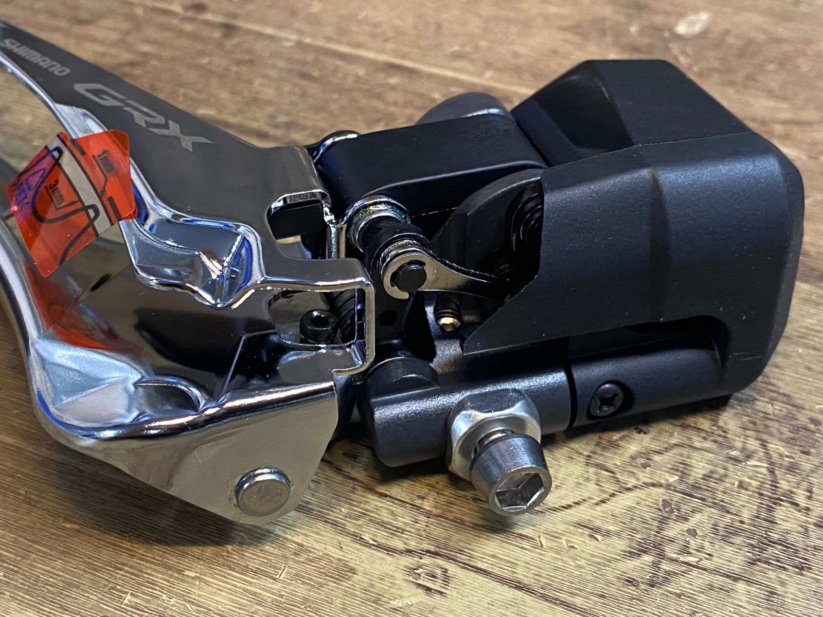 JN667 シマノ SHIMANO GRX FD-RX825 フロントディレイラー Di2 電動