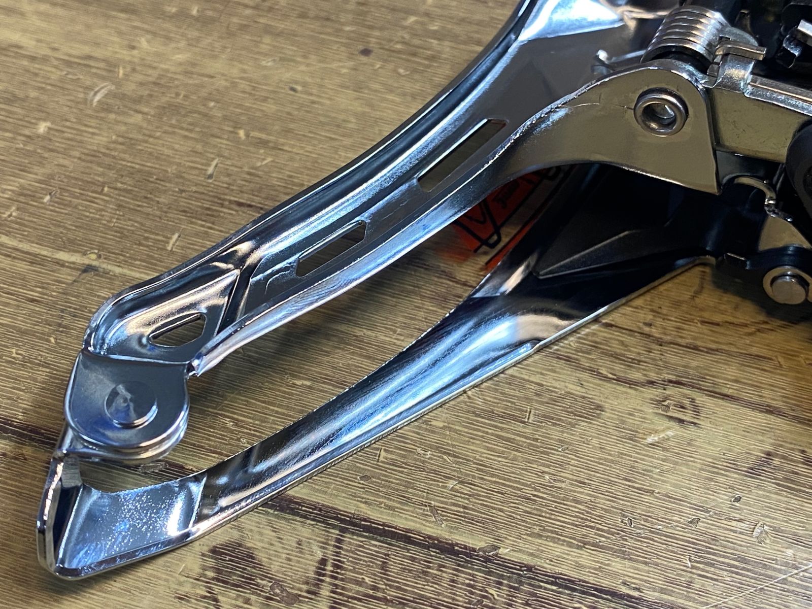 JN667 シマノ SHIMANO GRX FD-RX825 フロントディレイラー Di2 電動