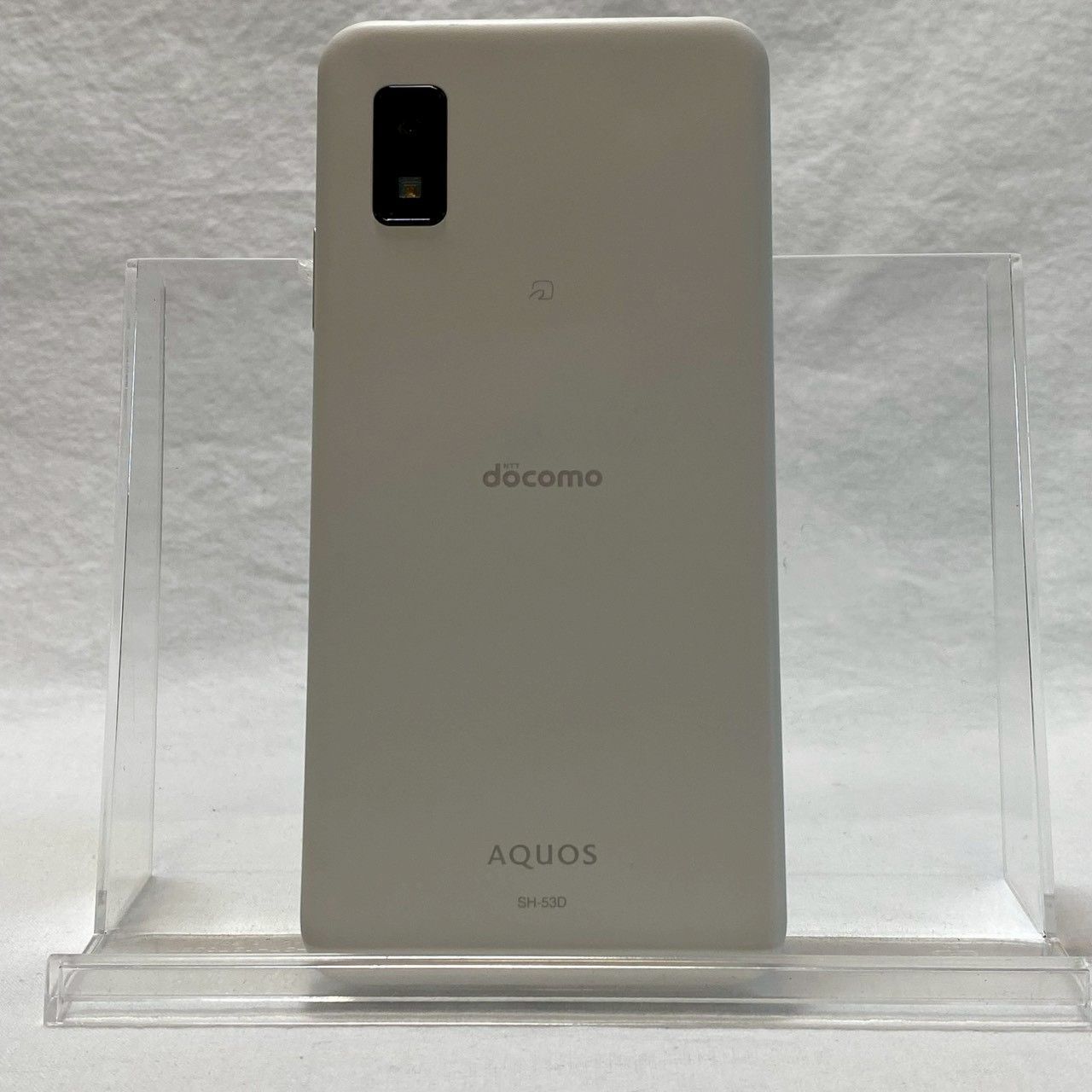 docomo AQUOS シルバー 本体 AQUOS sense3 SH-02M[64GB] docomo シルバーホワイト」,iPhone