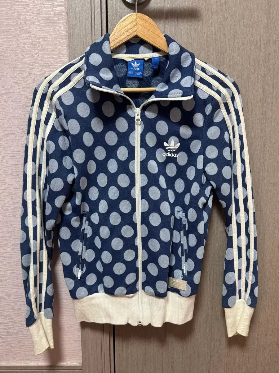 アディダス ドット コットンジャージ