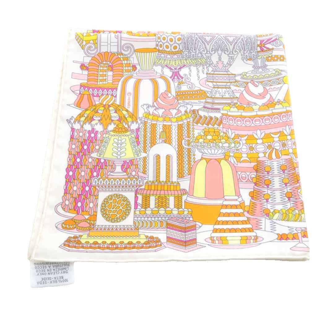  エルメス HERMES LA パティスリー フランセーズ 総柄 スカーフ 白 ホワイト オレンジ カレ45 バンダナ スカーフ 小物