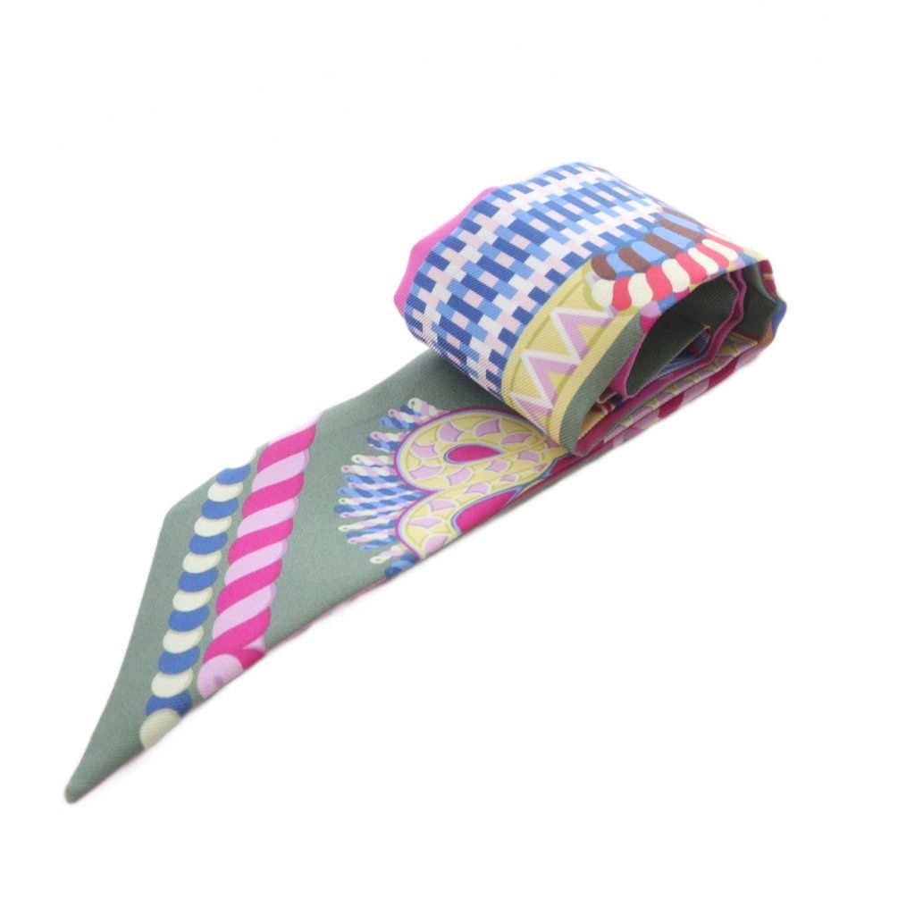 エルメス HERMES ツイリー EPAULETTES DE GALA スカーフ 総柄 シルク カーキ 緑