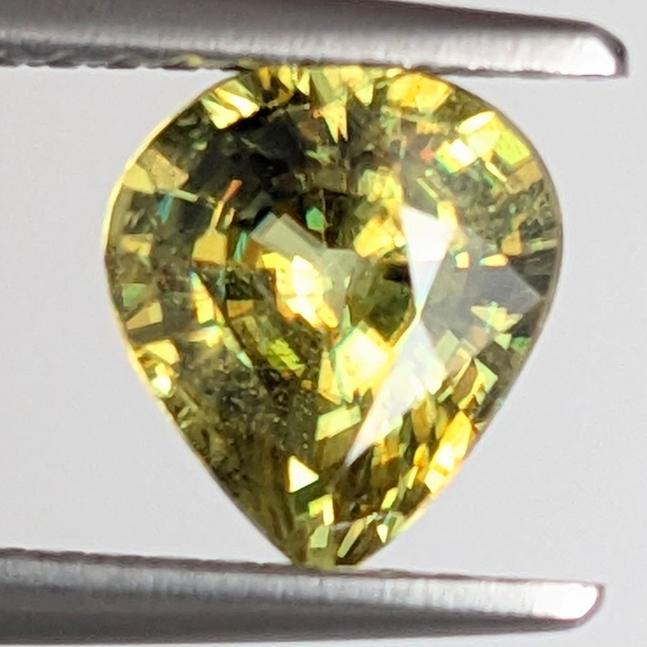 スフェーン マダガスカル産 1.32 ct