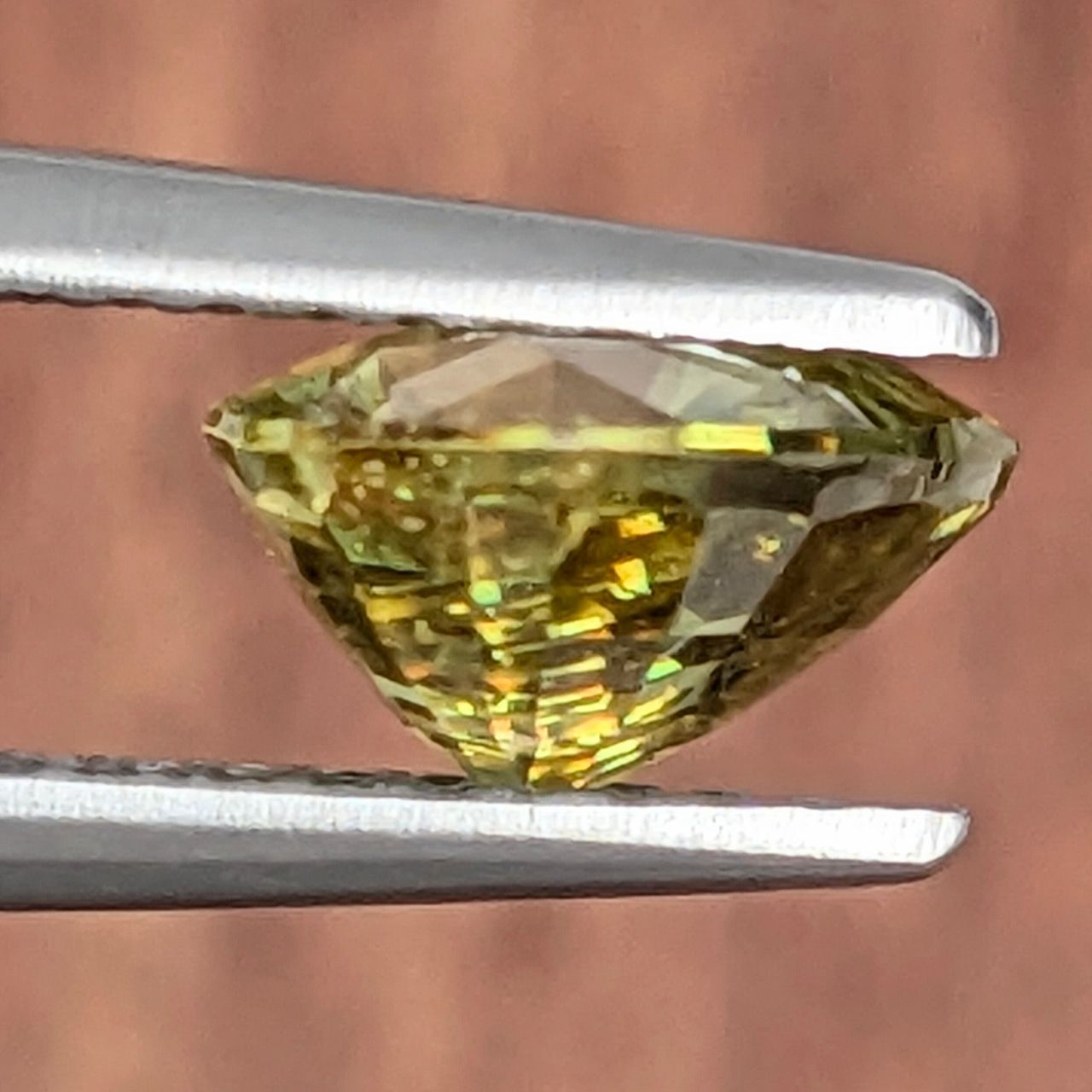  スフェーン マダガスカル産 1.32 ct その他 アクセサリー
