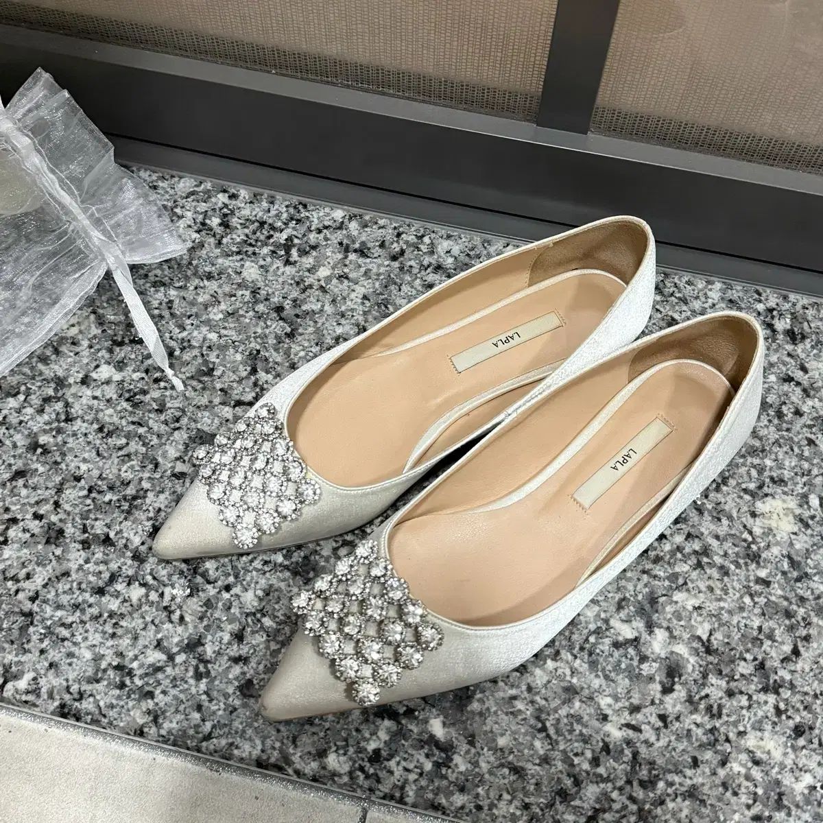 LAPLA フラットシューズ 250 最大広げ