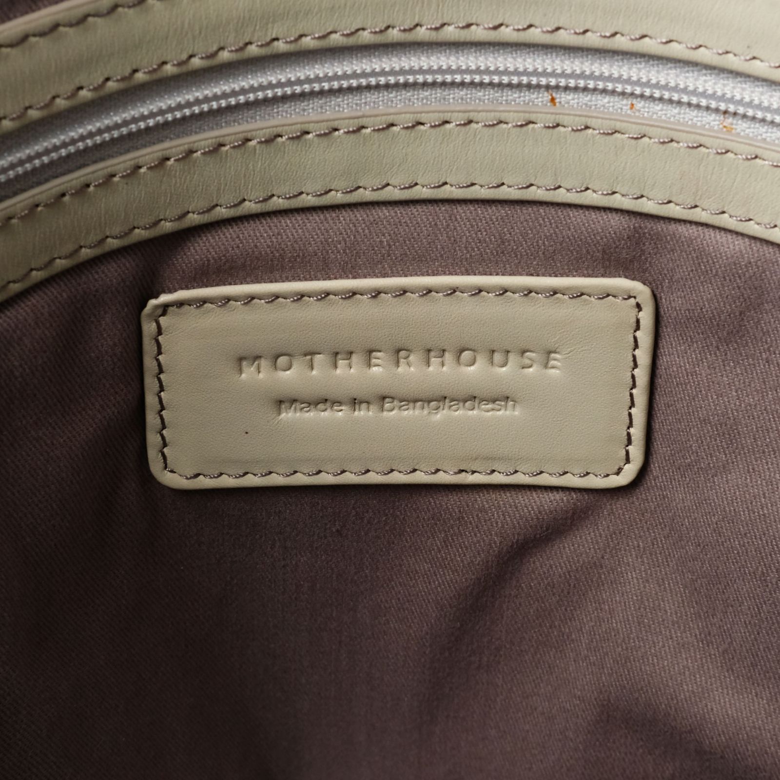  マザーハウス ヨゾラ 2 WAY ベージュ アイボリー レザー リュック ショルダーバッグ 肩掛け リュック バックパック バッグ