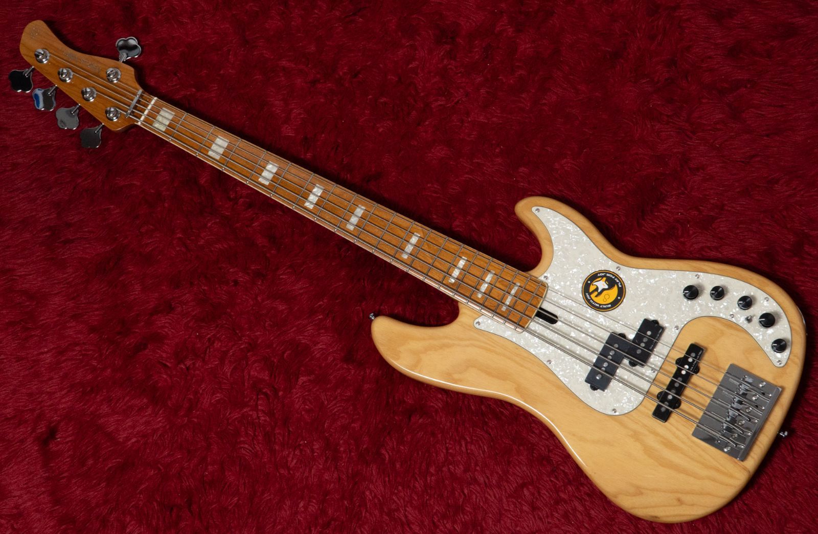 Sire P 8 5 NT 4 835 kg GIB横浜