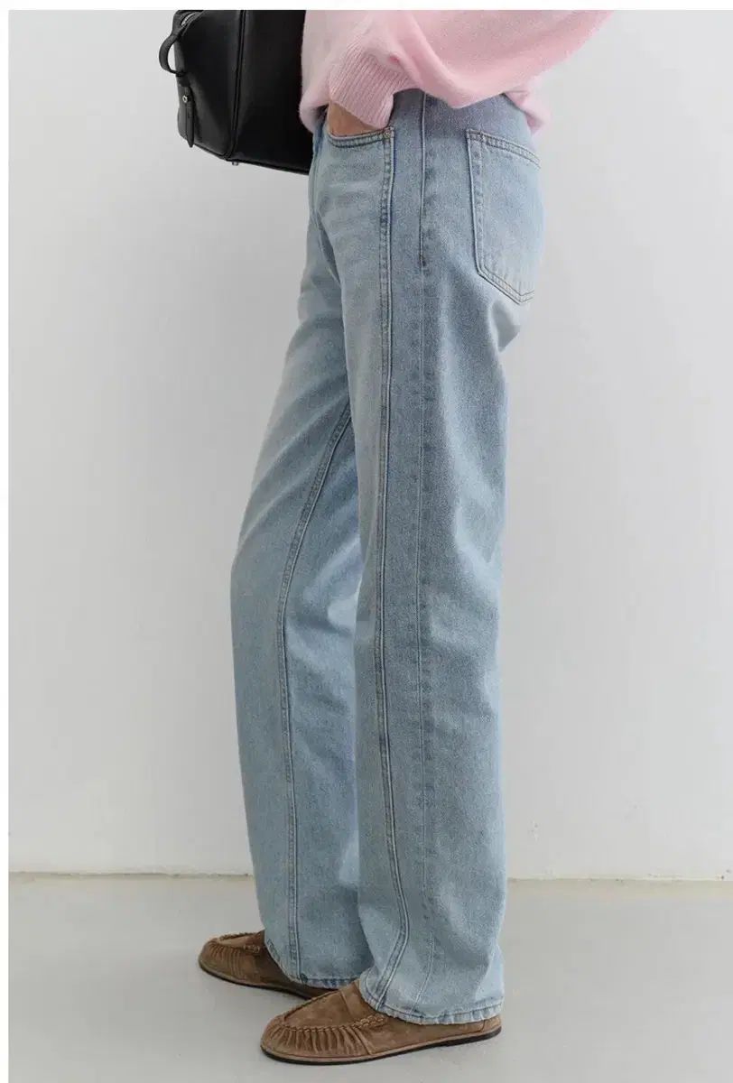 ダンスト LINEAR STRAIGHT JEAN