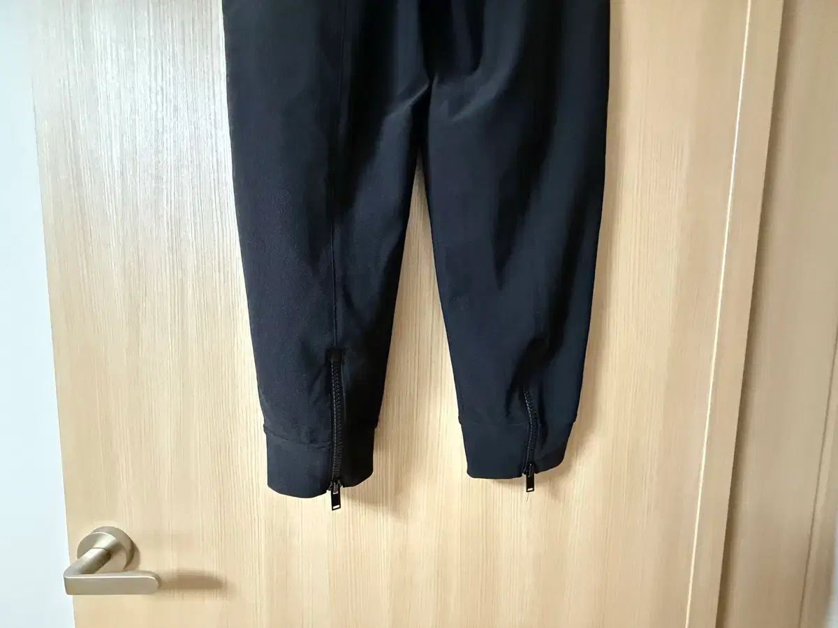 システム ブラック