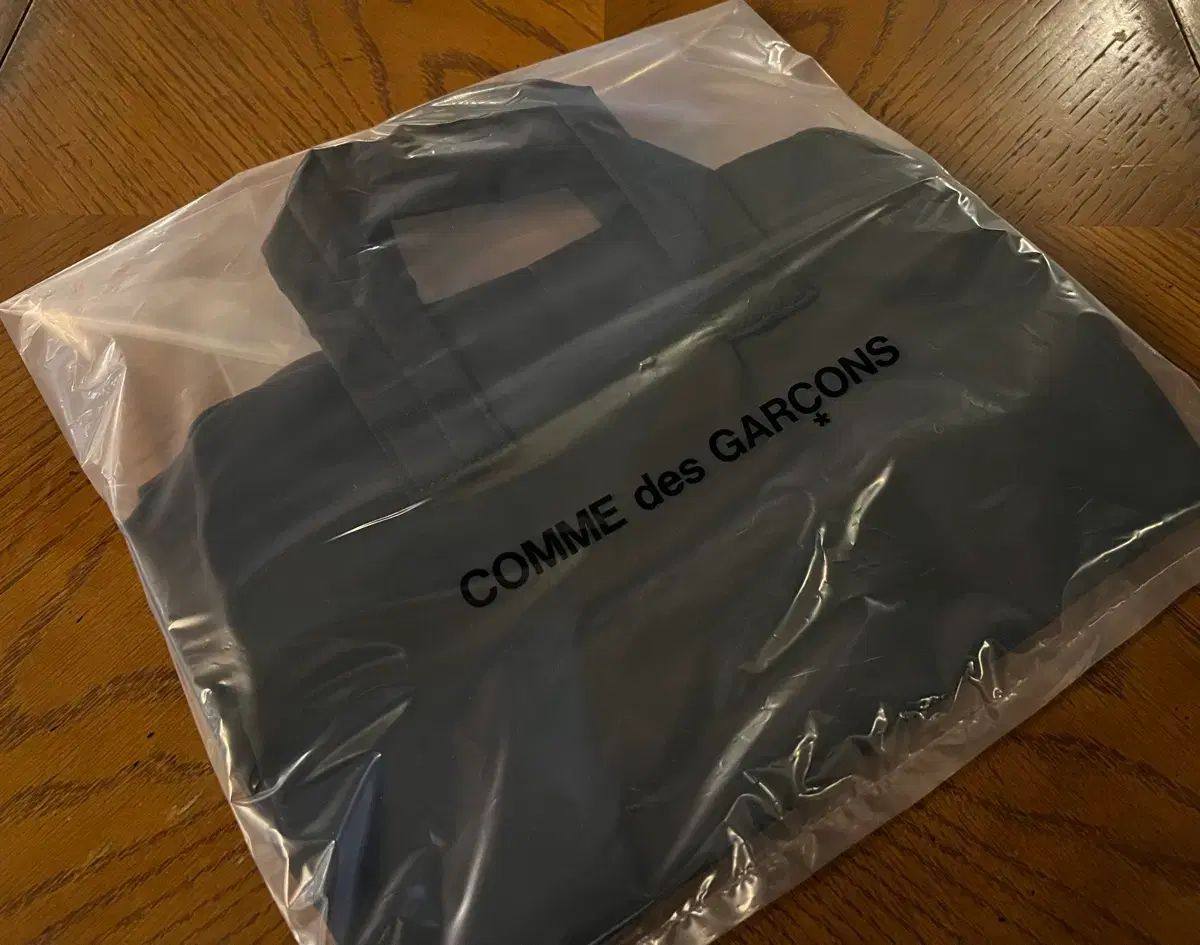 コム デ ギャルソン ナイロン ジッパー ドット バッグ