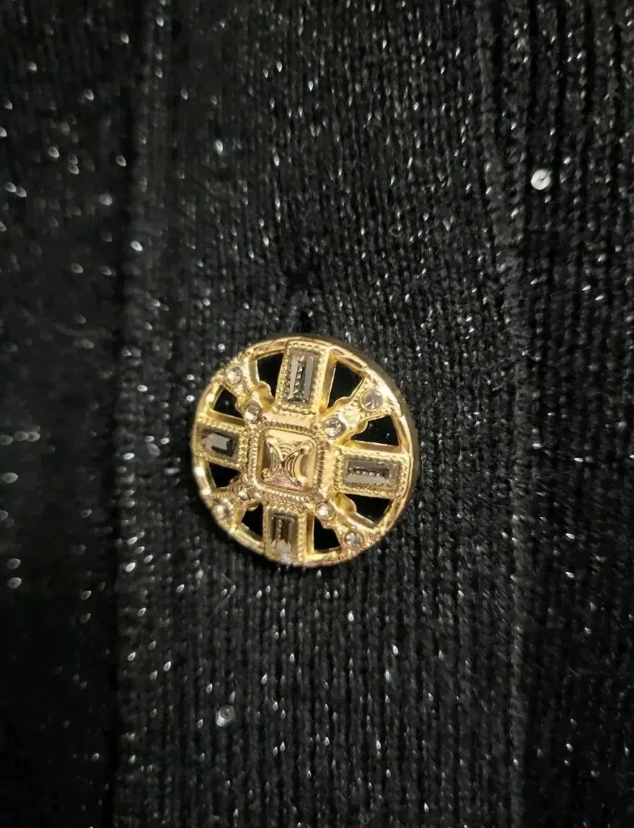 ミシャ ゴールド ボタン ブラック カーディガン