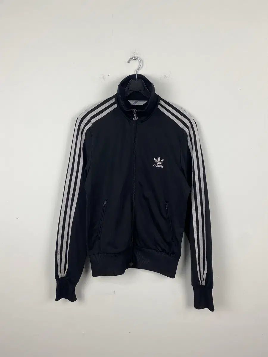 アディダス ファイヤーバード 黒 濃灰 バックロゴ トラックジャケット ジャージ L 481