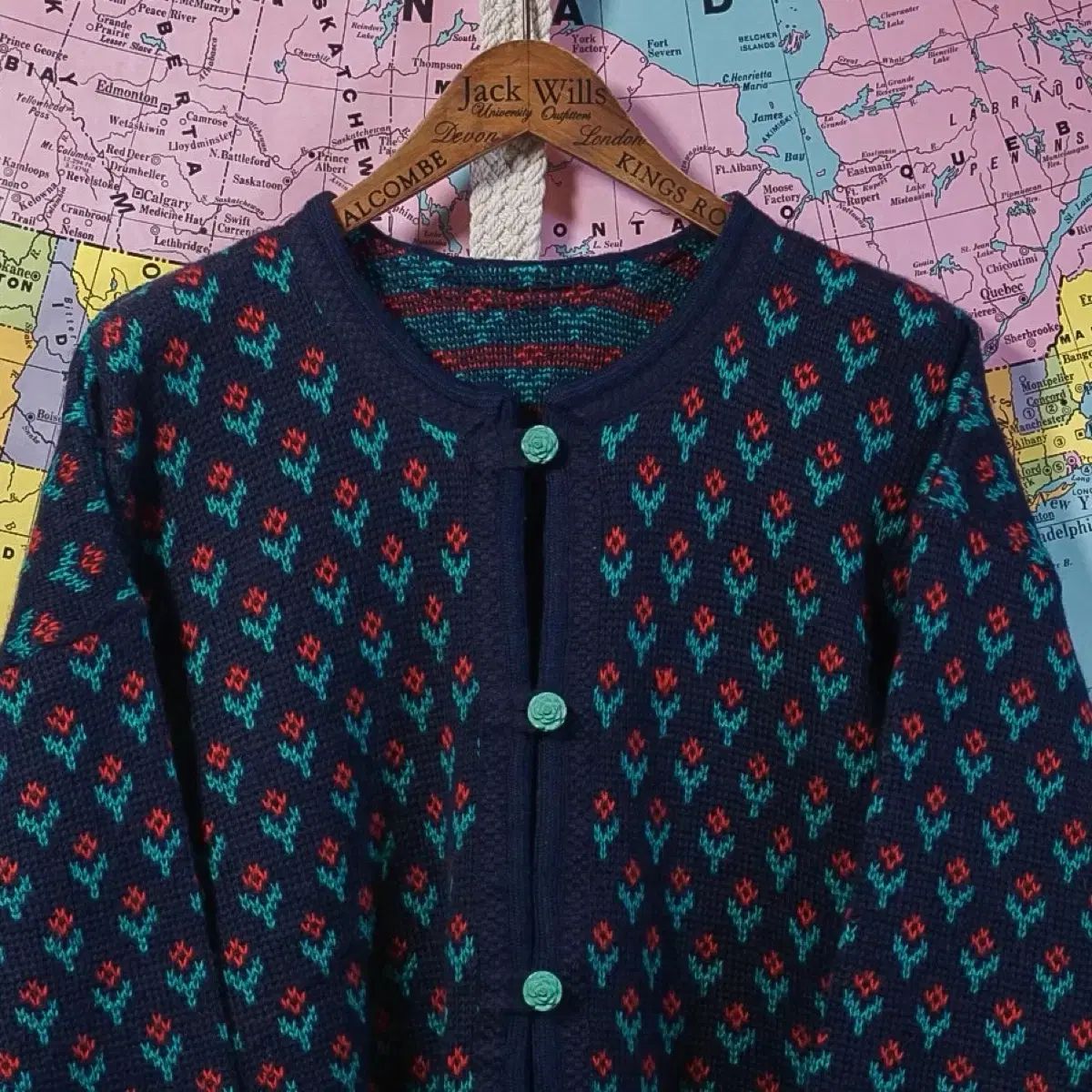 ノルウェー ハンドメイド フラワー ボタン カーディガン