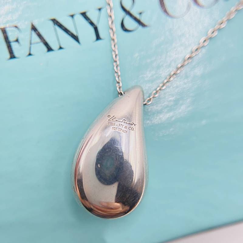希少！Tiffany & Co. シルバー925ティアドロップネックレスラージ ティファニー ティアドロップ シルバー ネックレス 希少！Tiffany & Co