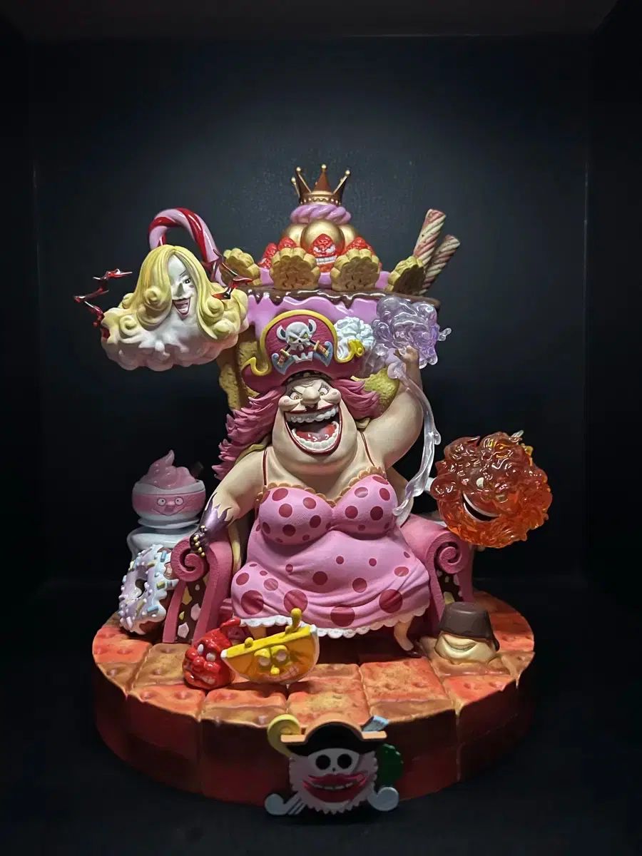 G5 BIGマム 節約 座位フィギュア G5 Studio - Big Mom and Zeus