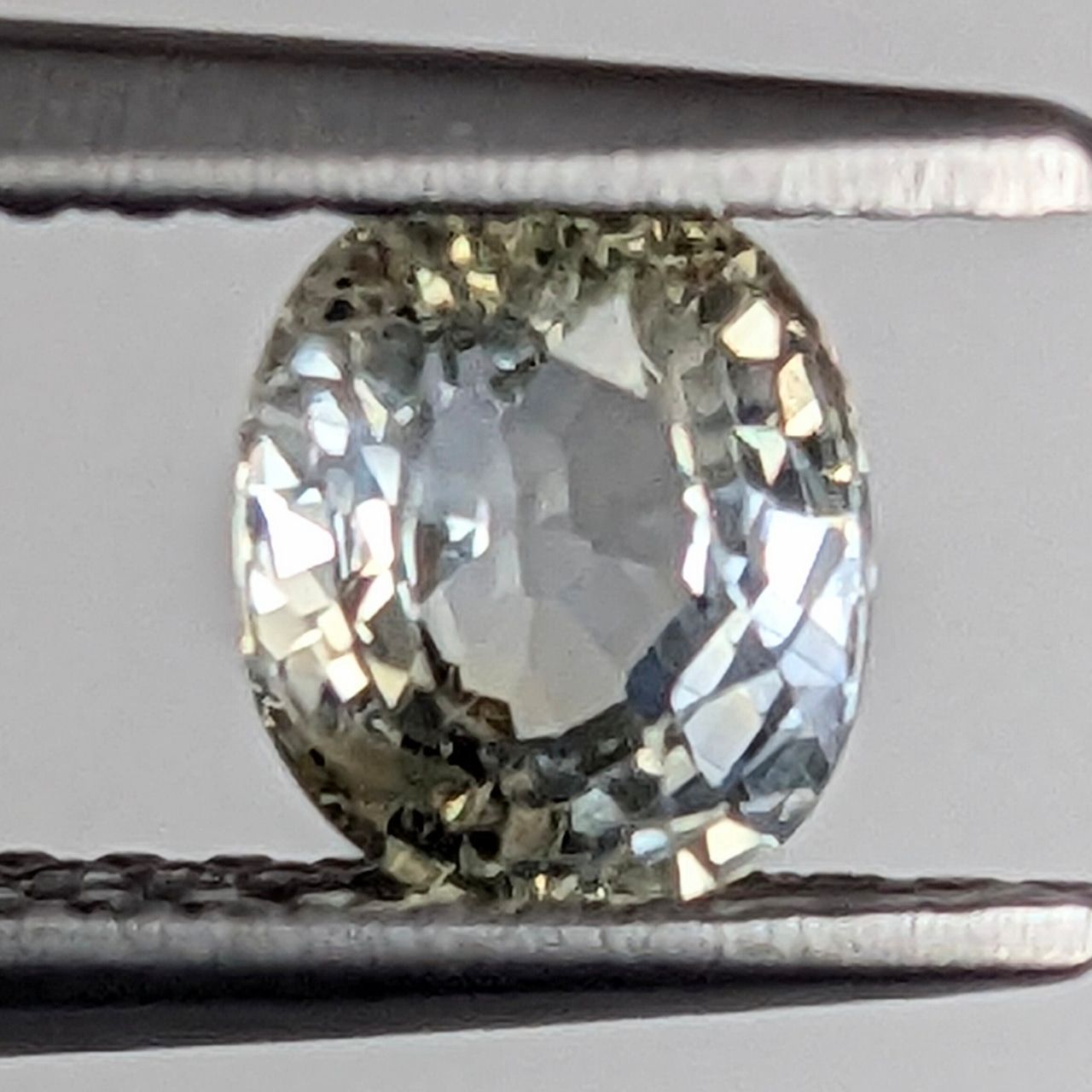 バイ サファイア マダガスカル産 0.83 ct