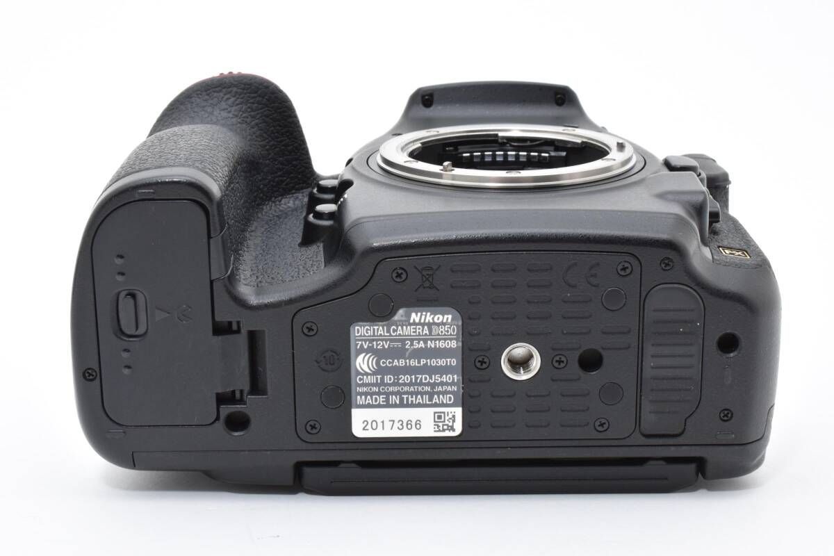 ☆極上美品☆《ショット数18,326回 》Nikon ニコン D850 デジタル一眼